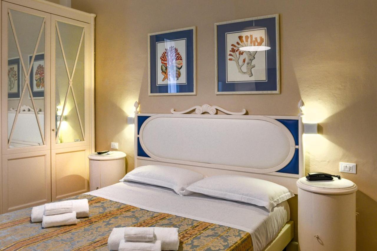Hotel La Pace Виареджо Экстерьер фото