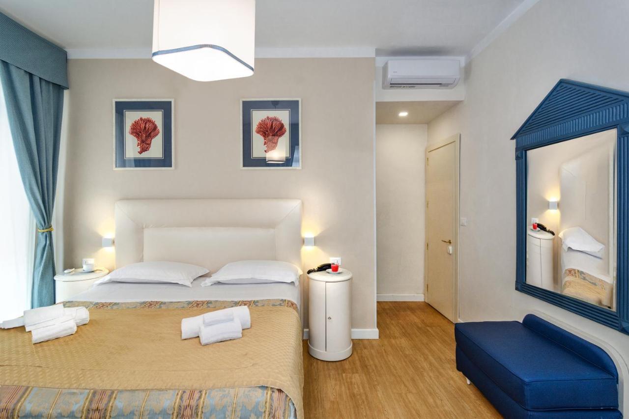 Hotel La Pace Виареджо Экстерьер фото